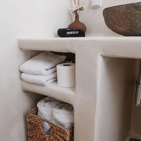 The Mykonos House - Newly Renovated Near Town Holiday home *